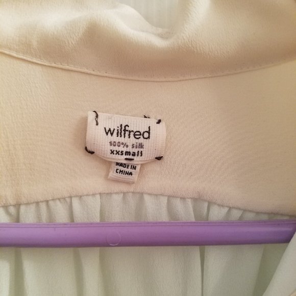 Aritzia Wilfred silk blouse - Picture 3 of 4